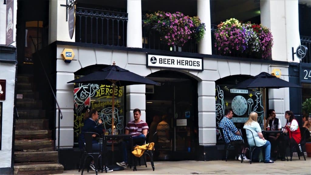 beer heroes chester outside tables watergate street chester