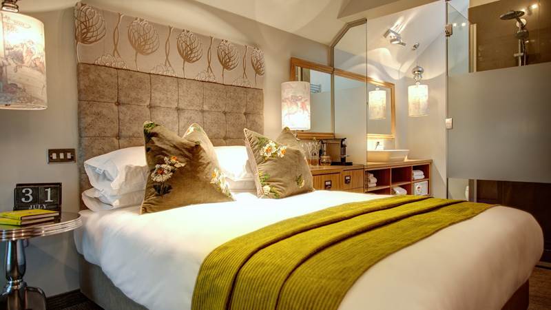 oddfellows hotel bedroom chester